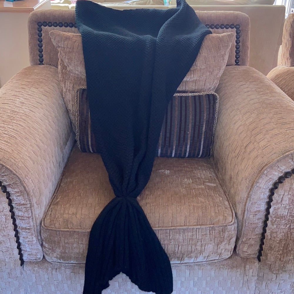 Black Mermaid knitted blanket adult teen
